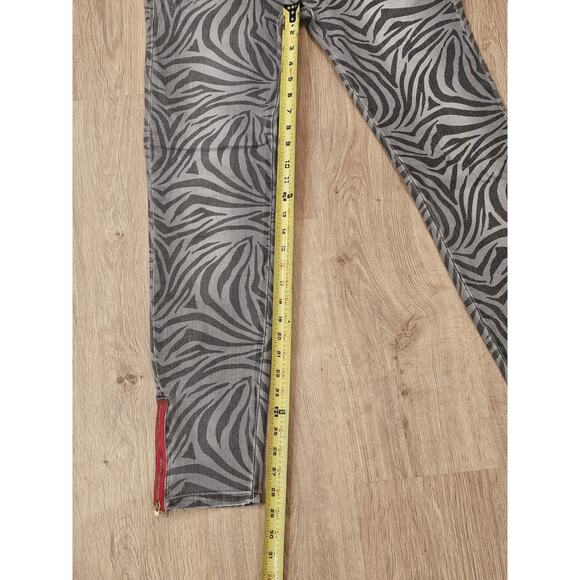 Etienne Marcel Red Zipper Zebra Jeans Women's 28 Gray/Black - Picture 8 of 9